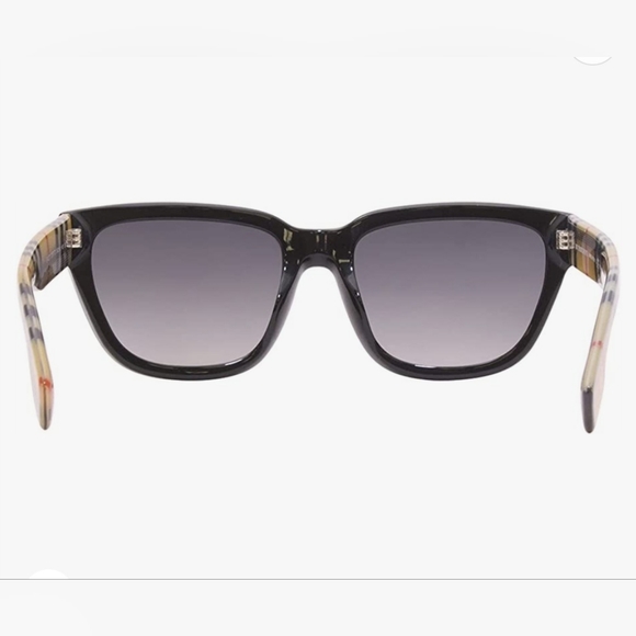 💕AUTHENTIC💕 Women's Burberry Eyewear- Polarized NWT - Picture 5 of 11